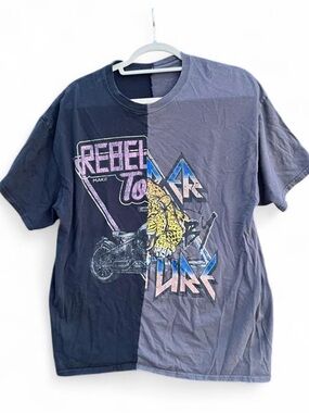Rock Revival Two-Tone Rebel Graphic Tee - Dark Navy & Slate Gray